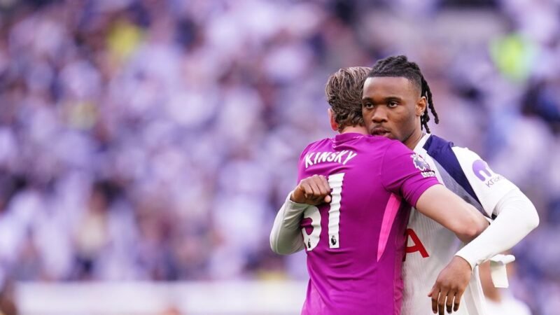 A estrela do Tottenham admitiu que conversou com o clube sobre um novo acordo