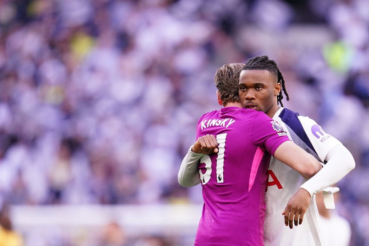 A estrela do Tottenham admitiu que conversou com o clube sobre um novo acordo