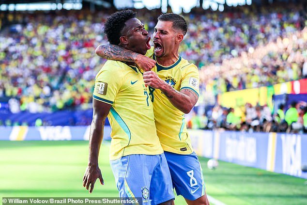 Carlo Ancelotti confiou no ‘novo Neymar’ Vinicius Junior do Brasil para vencer a Copa do Mundo – mas o talismã da Seleção ainda não conquistou o apoio da torcida local, escreve Ian Herbert.