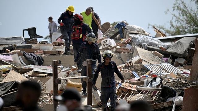 Terremoto na Venezuela: equipes de resgate na Venezuela dificilmente esperam sobreviventes