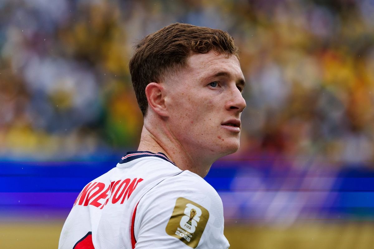 O Man Utd pediu a contratação de Elliot Anderson, após um desprezo e pesadelo de £ 116 milhões.