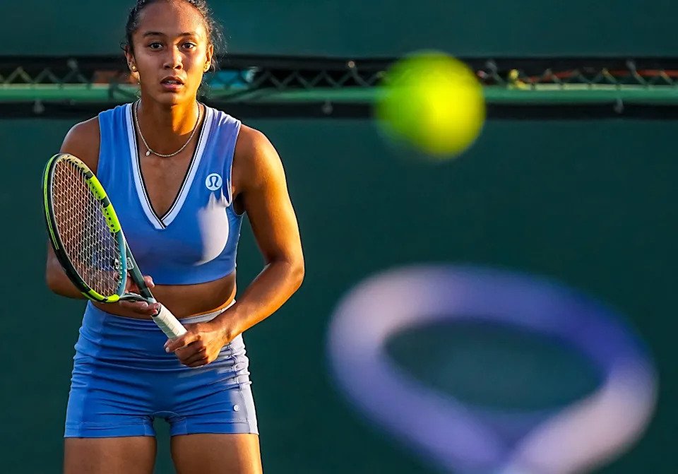 Leylah Fernandez revela sua bolsa Lululemon Wimbledon