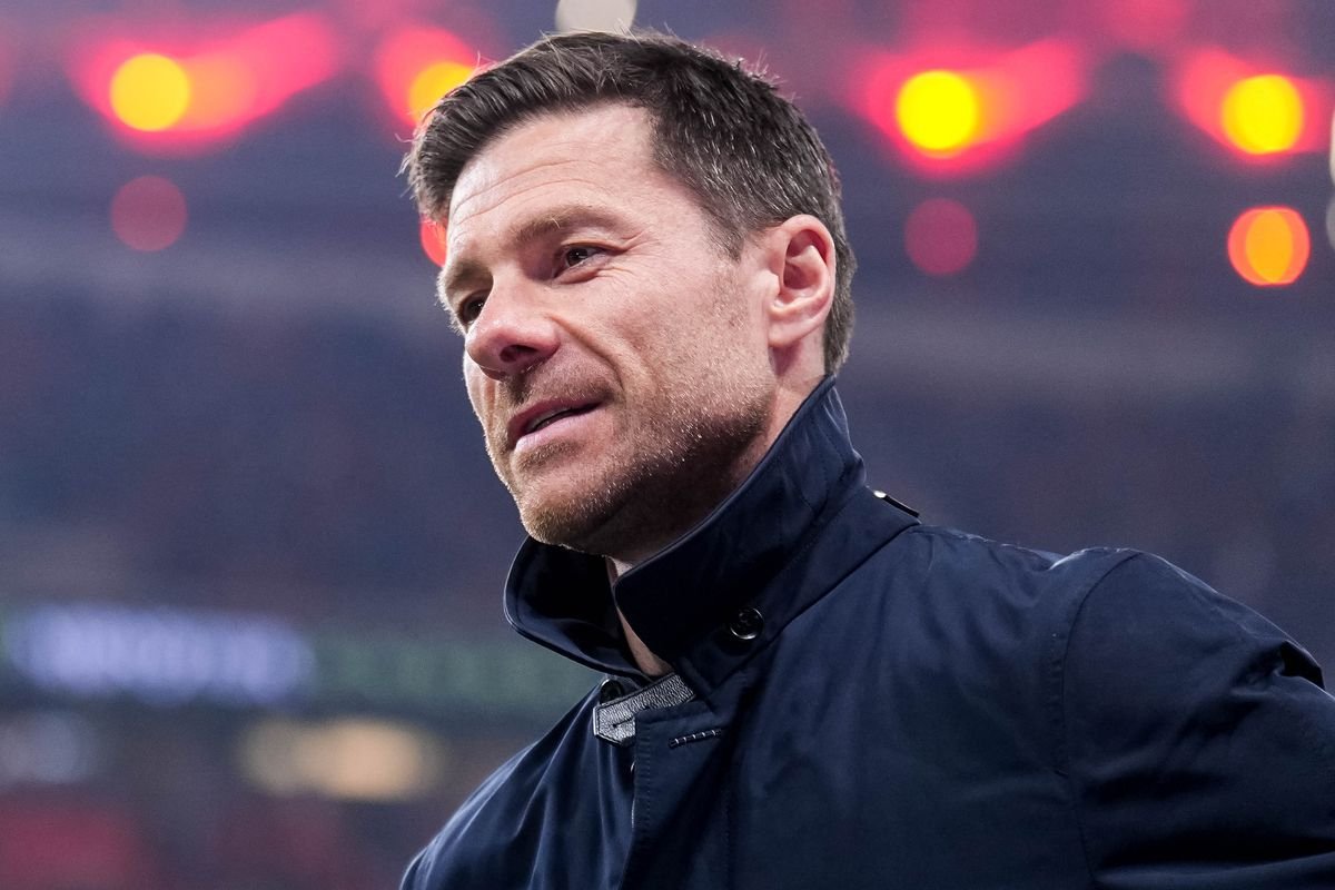 Chelsea está fazendo movimentos para contratar um segundo Xabi Alonso