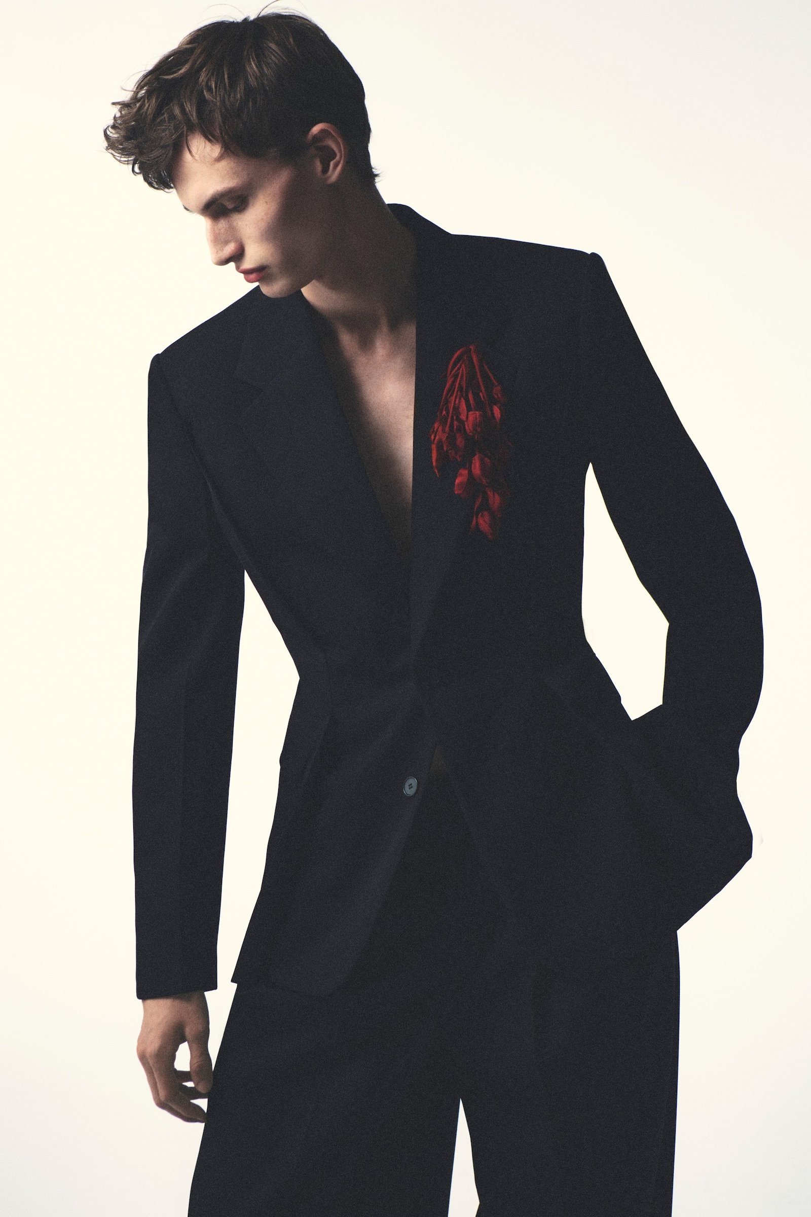 A Givenchy Menswear de Sarah Burton está tomando forma