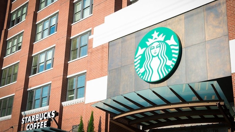 Starbucks multou US$ 50 milhões por ferimentos causados ​​por bebidas derramadas