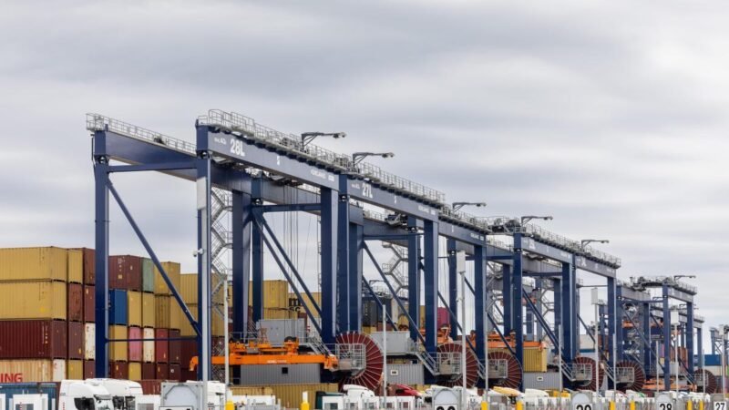 Hutchison junta-se ao Porto de Barcelona com um valor total de 2.195 milhões