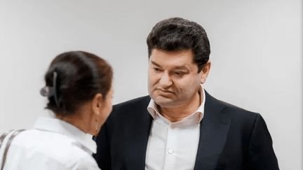 Suspeito de lavagem de dinheiro, sancionado pela Ucrânia… Quem é Vadim Ermolaev, o oligarca ferido na explosão em Mônaco? – françainfo