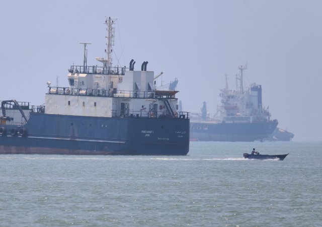 Gigante naval alemã alerta que caos no Estreito de Ormuz é ‘novo normal’