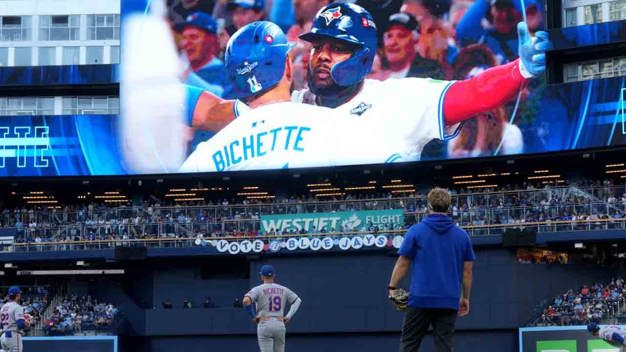 Imagens e sons do retorno de Beau Bichette a Toronto