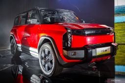 O SUV suspeito de ser o Chery J6 REEV foi localizado em um test drive em Bekasi.