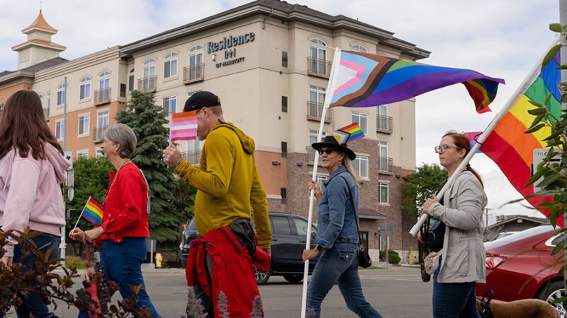 Um mar de arco-íris: comemorando 100 fortes chuvas em Idaho cai com orgulho