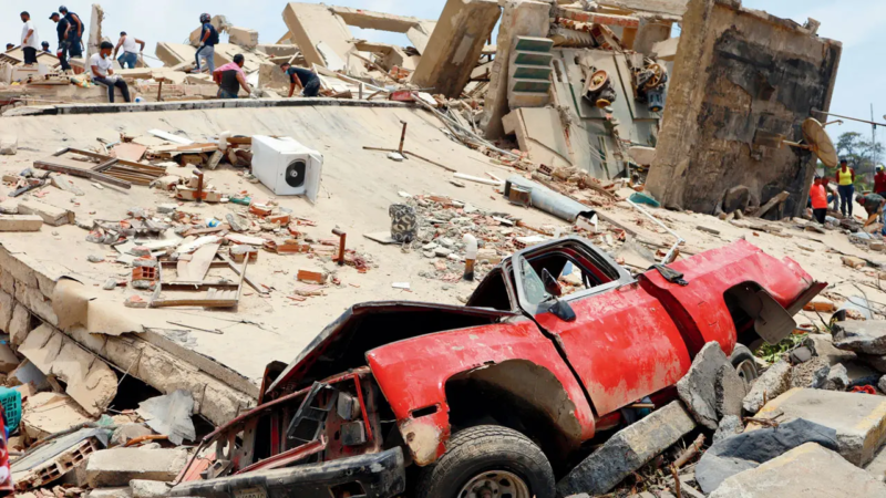 Terremotos gêmeos abalam Caracas enquanto o número de mortos sobe para 589, milhares continuam desaparecidos