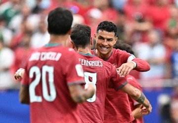 Inglaterra, Portugal e Argentina estão jogando