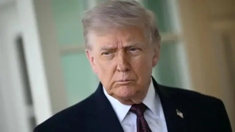 Trump alerta sobre tarifas de 100 por cento sobre países que impõem impostos digitais às empresas dos EUA