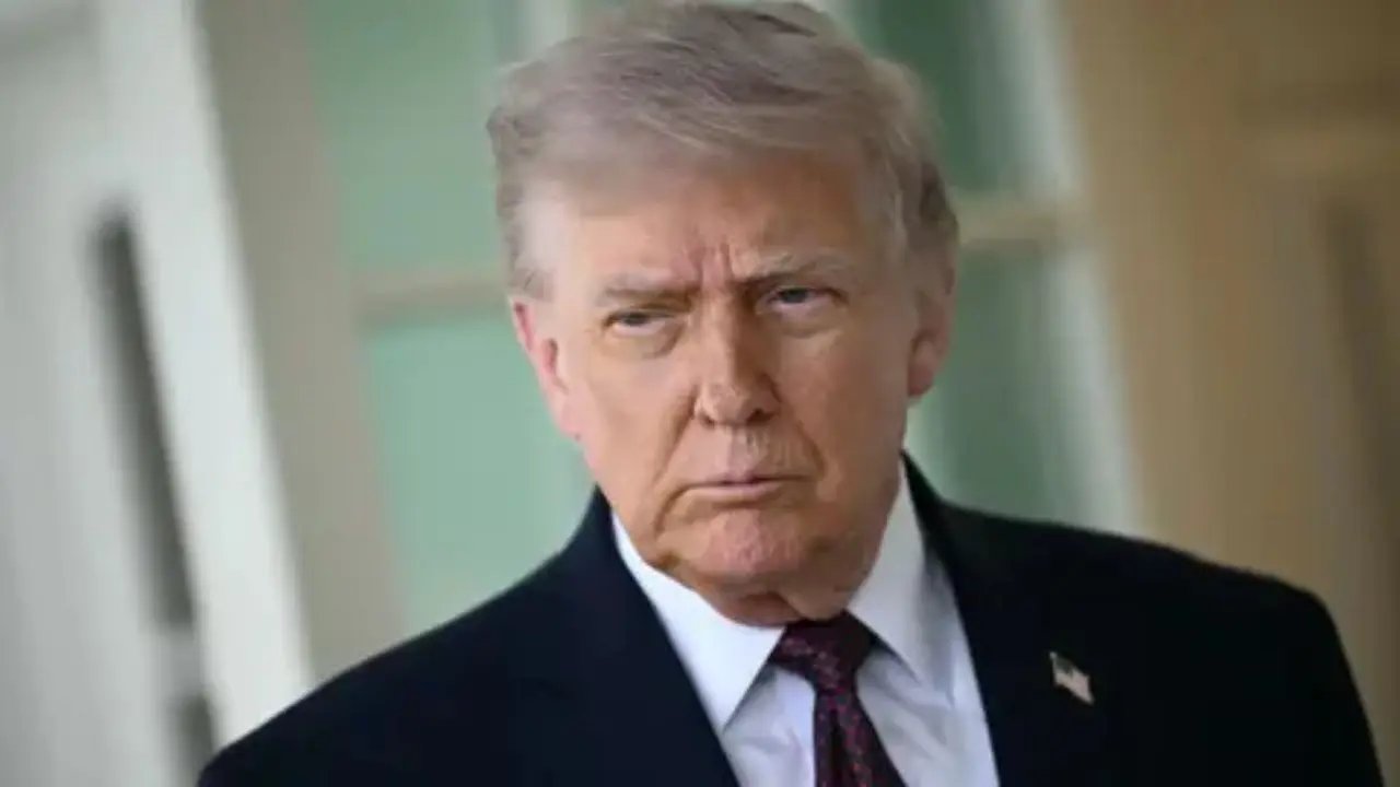 Trump alerta sobre tarifas de 100 por cento sobre países que impõem impostos digitais às empresas dos EUA