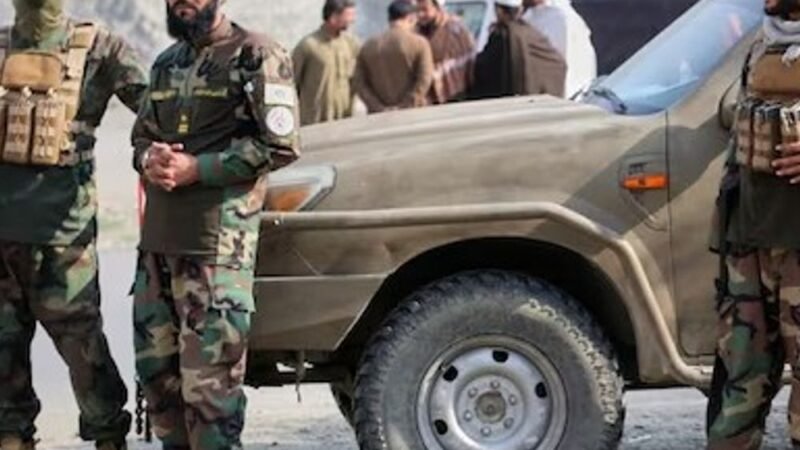 O Paquistão afirma ter atacado três alvos no Afeganistão: 29 terroristas, incluindo um comandante do TTP, foram mortos; Um ataque terrorista ocorreu em Karachi há um dia