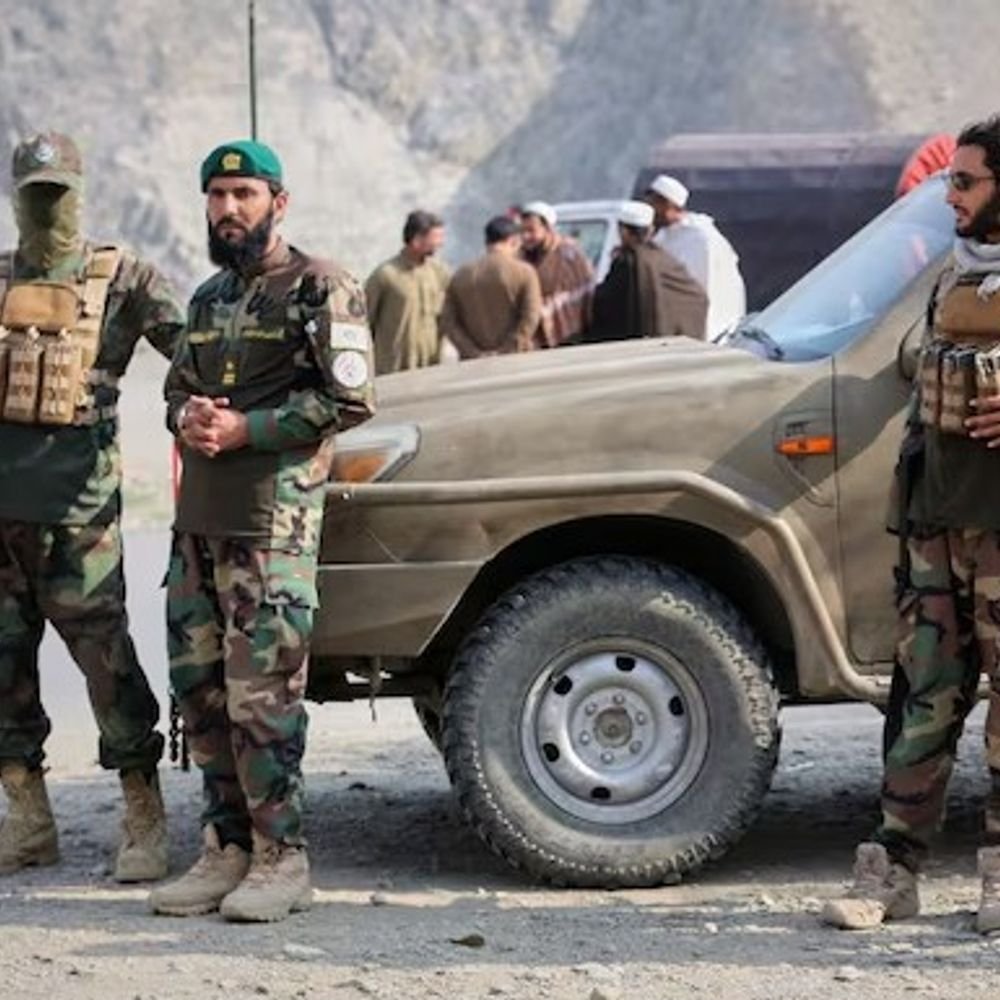 O Paquistão afirma ter atacado três alvos no Afeganistão: 29 terroristas, incluindo um comandante do TTP, foram mortos; Um ataque terrorista ocorreu em Karachi há um dia