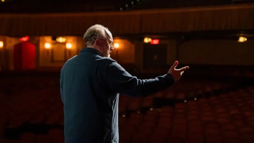 Louis CK: revisão ridícula: um retorno hilariante e autodepreciativo