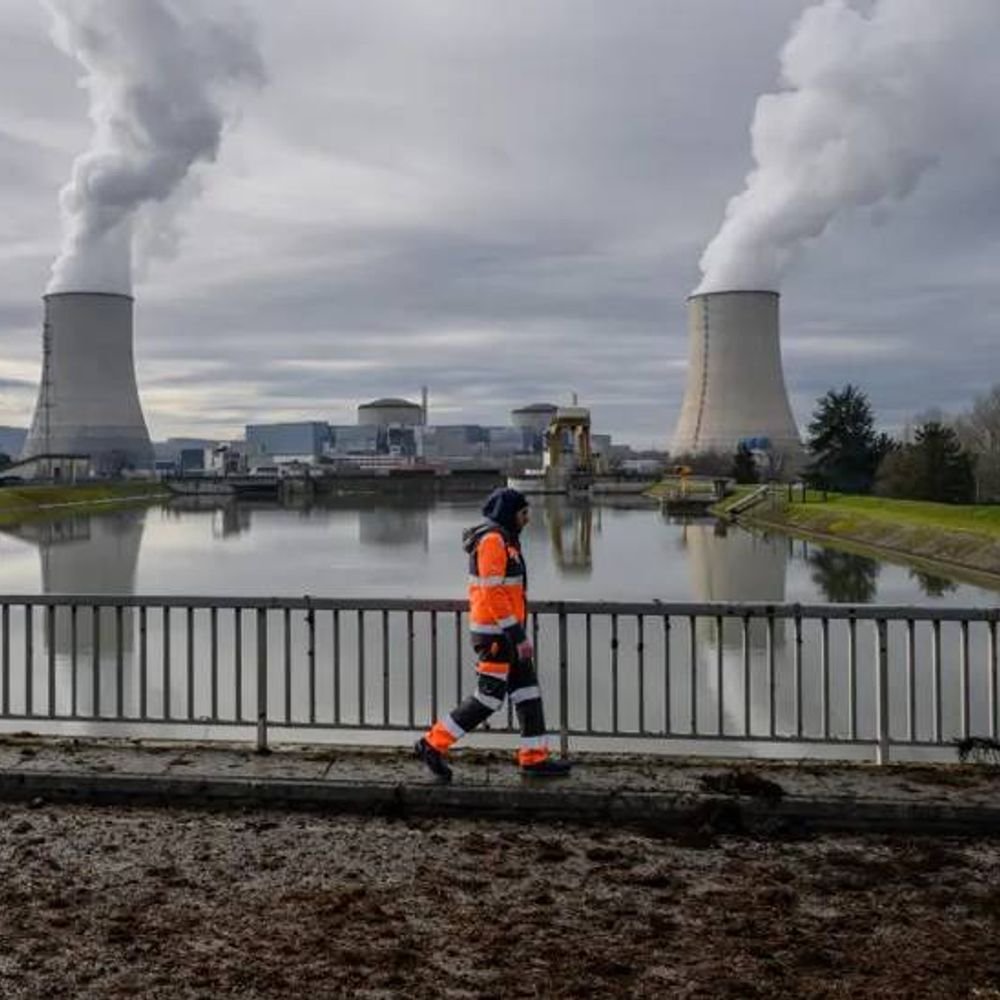 Os países europeus correm maior risco de mortes relacionadas com o calor: as paragens cardíacas quadruplicaram em França; Trens e usinas nucleares estão fechados em muitos países