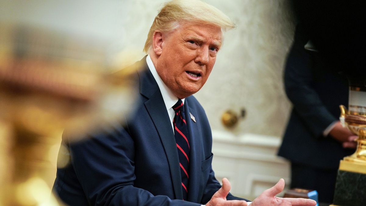 O Irã está realizando uma campanha secreta nas redes sociais para minar o acordo de Trump, dizem especialistas