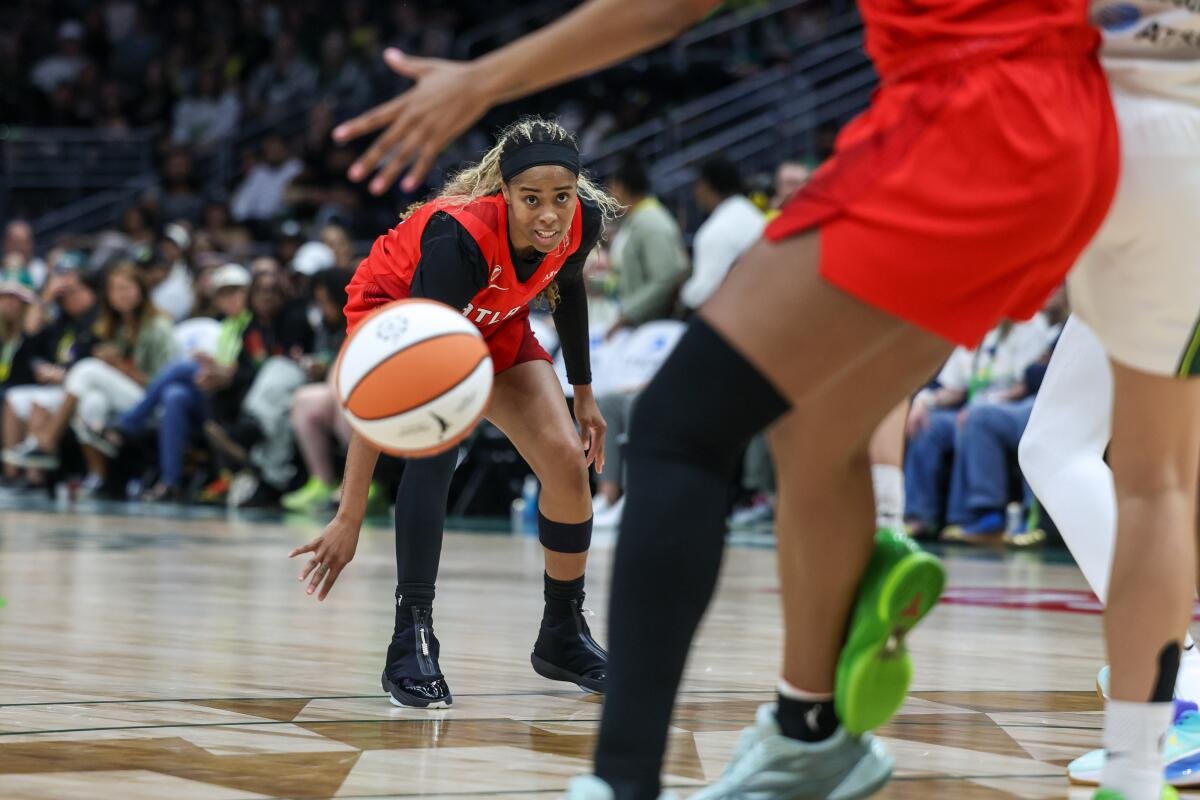 O ex-aluno da UCLA, Jordyn Canada, desencadeia o ataque poderoso dos sonhos de Atlanta