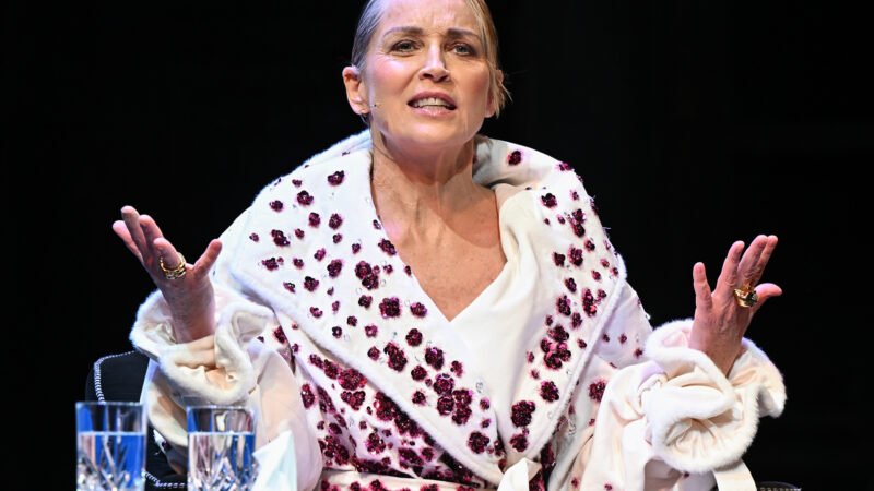Sharon Stone lembra de se sentir ‘feliz e aliviada’ depois que seu avô abusivo morreu