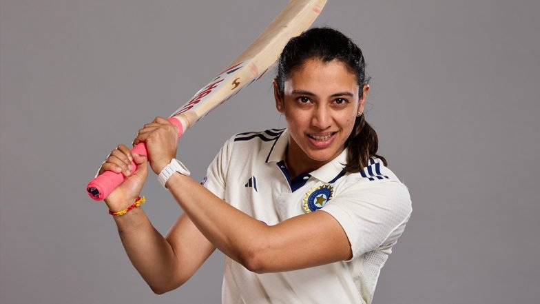 Smriti Mandhana completou 300 partidas internacionais pela Índia Feminina e atingiu a marca durante o INDW e ENGW One-off 2026. o teste