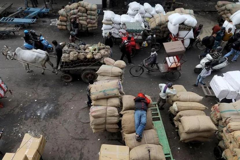 A análise da Moody’s prevê um crescimento mais lento para a Índia em meio aos desafios económicos globais