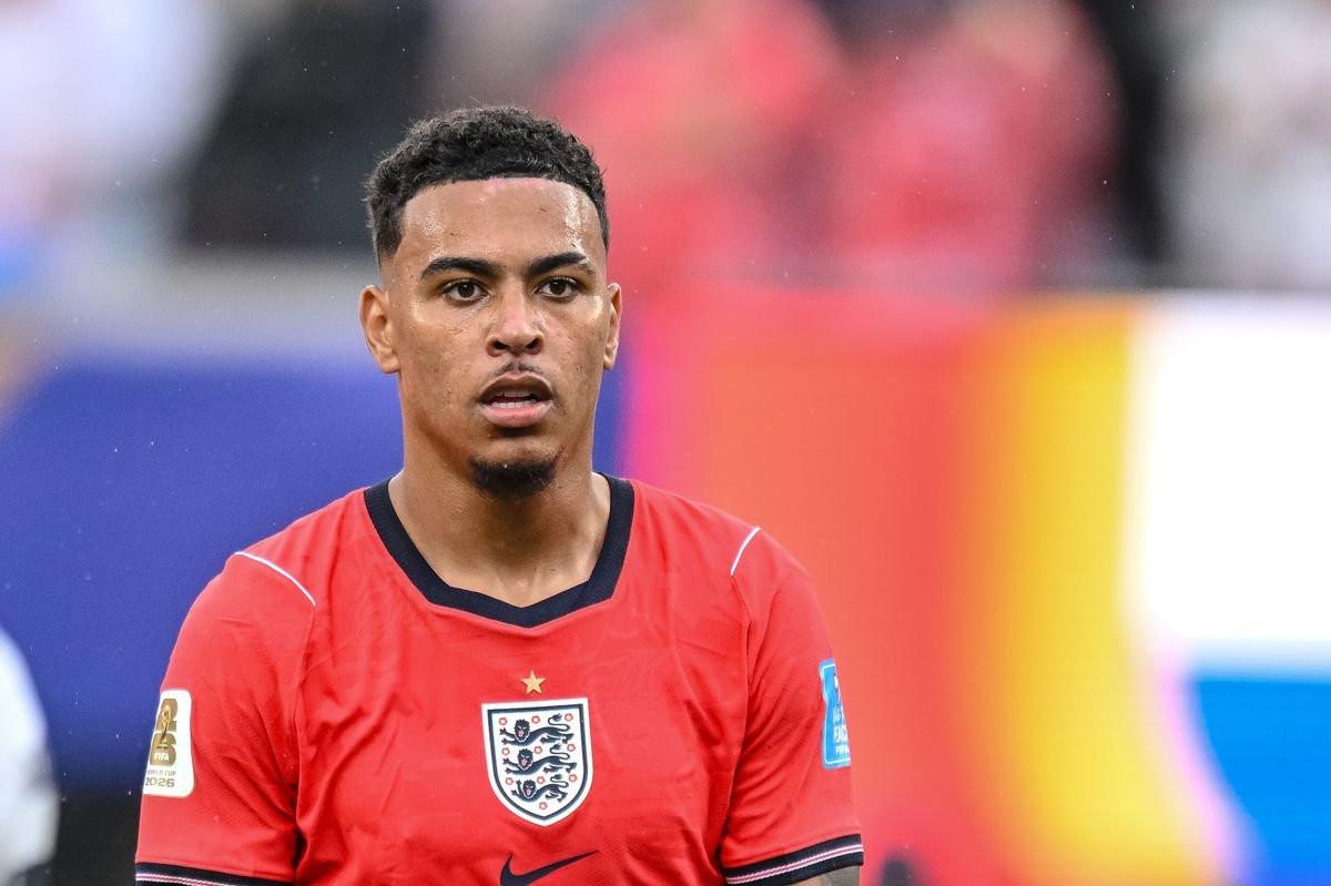 O Arsenal entregou três alternativas de transferência depois que a saga de Morgan Rodgers deu uma nova reviravolta