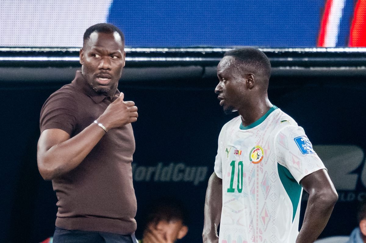 O desejo do jogador da Copa do Mundo de demitir o técnico de forma cruel devido à ameaça de boicote