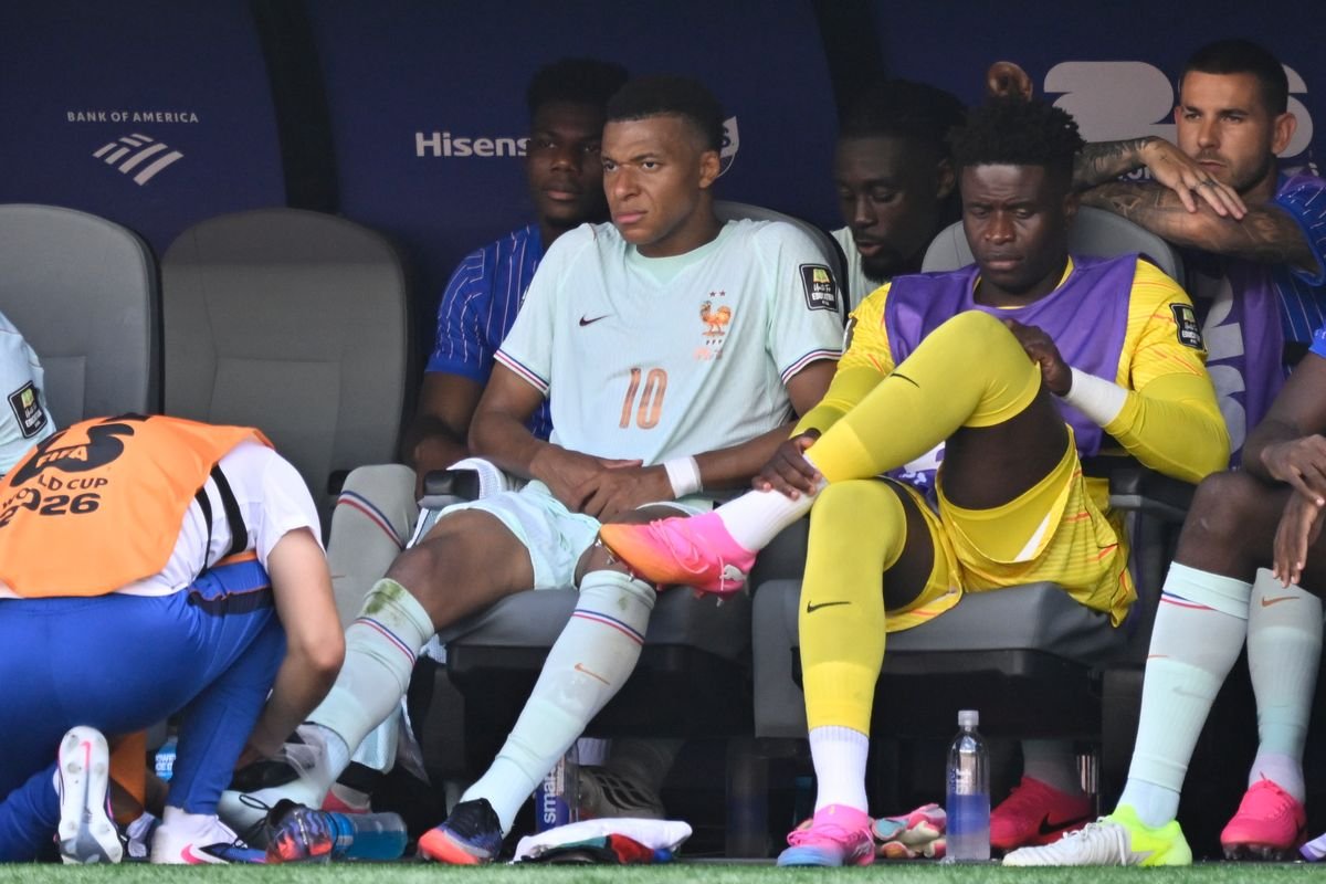 A lesão de Kylian Mbappe ocorre depois que a França deu um susto na Copa do Mundo após a vitória do Marrocos