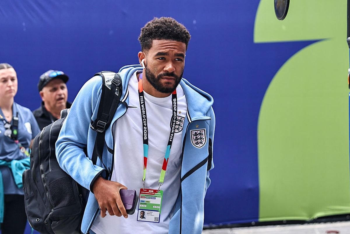 Roy Keane e Gary Neville concordam sobre a questão de Reece James