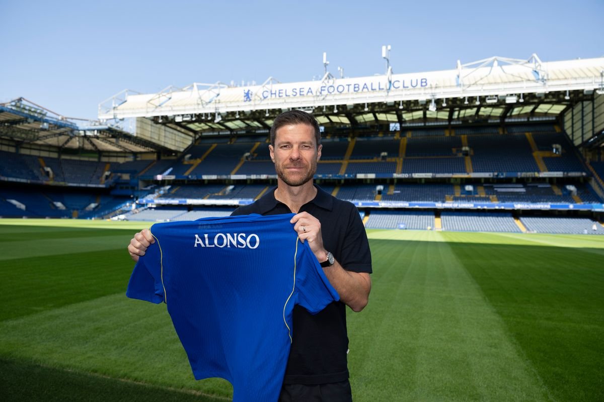 Xabi Alonso deve dar ao Chelsea mais dois acordos em um aumento de transferência de £ 200 milhões
