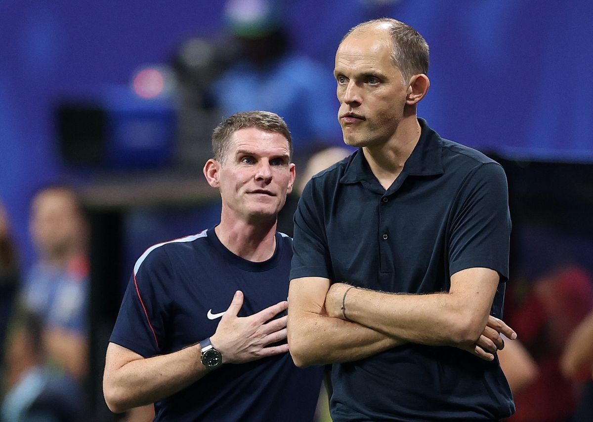 A luta de Thomas Tuchel foi a coletiva de imprensa mais intensa da Inglaterra em 27 anos.