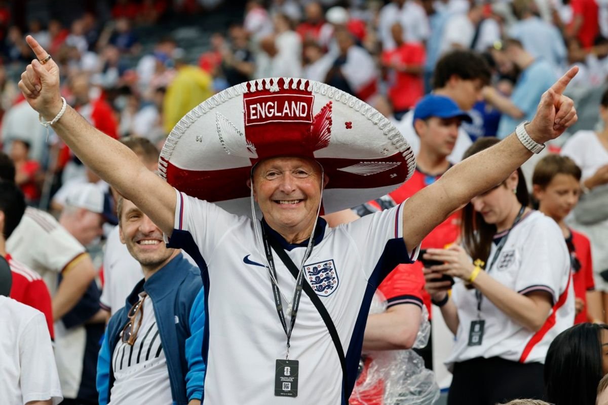 Os trabalhadores deveriam ter folga para assistir aos jogos da Inglaterra na Copa do Mundo? Participe da nossa enquete e dê a sua opinião