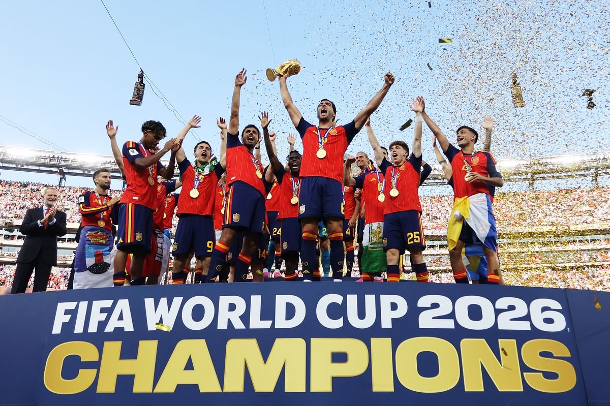 Conquiste prêmios da Copa do Mundo, como Chuteira de Ouro, Jogador do Torneio e Jogador Jovem do Ano