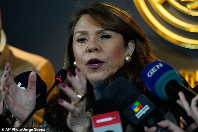Agora, um senador paraguaio está prometendo processar o astro francês Kylian Mbappe por “violência baseada” depois que ele a “atacou descaradamente com racismo” durante a Copa do Mundo.