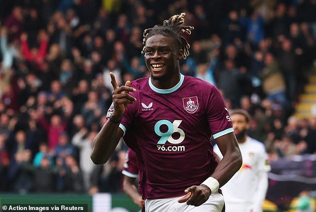 Galatasaray em negociações de empréstimo para a ex-estrela do Chelsea Lesley Ugochukwu – enquanto os Wolves fecham em £ 8 milhões Rafiki diz: WINDOW WATCH