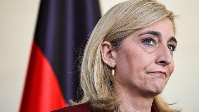 Sistema de saúde: facções sindicais criticam os planos de reforma de Nina Worken