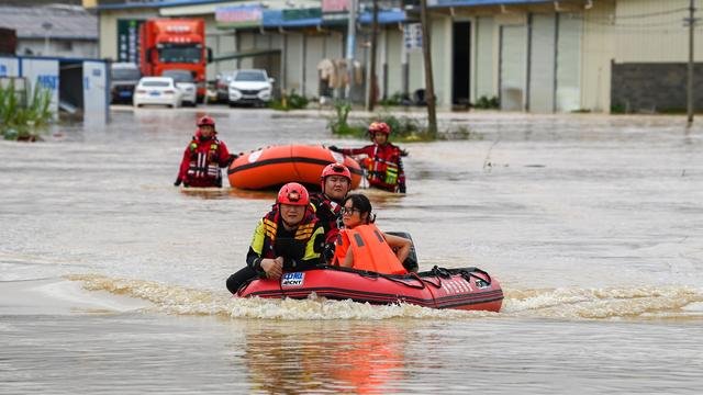 Tempestades chegando: China e Taiwan se preparam para o tufão Bavi
