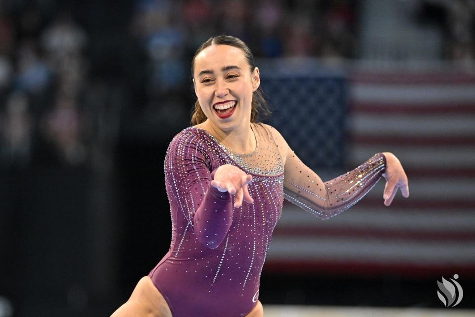 Katelyn Ohashi impressiona no US Classic, por pouco perde a pontuação na qualificação