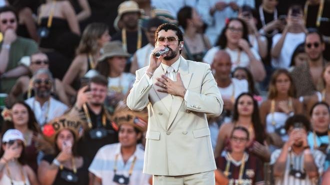 Ipodromo evacuado: feridos após uma série de show do Bad Bunny em Milão