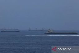 Dois petroleiros explodem no Estreito de Ormuz, o Irã acusa os Estados Unidos de forçá-los a passar