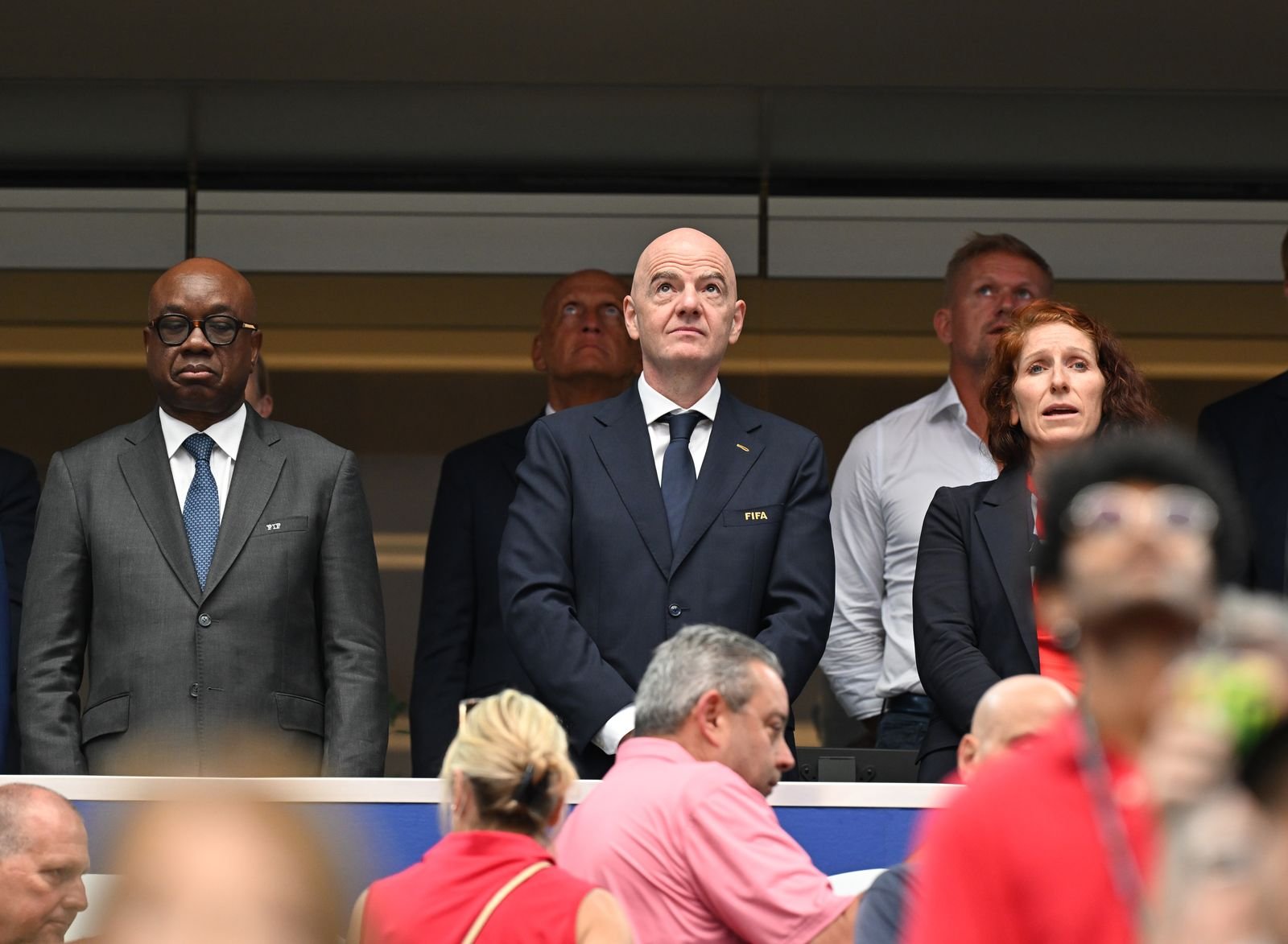 Como presidente da FIFA, Gianni Infantino gerencia críticos como a chefe do futebol norueguês, Lise Klaveness