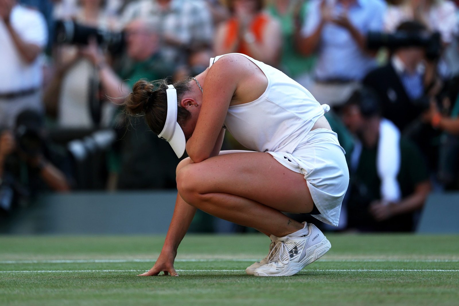 Como Linda Noskova respondeu ao desastre e venceu uma das maiores finais de Wimbledon
