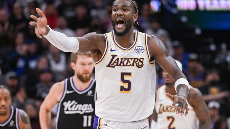 Relatório: Wizards adquirem C Deandre Ayton do Lakers