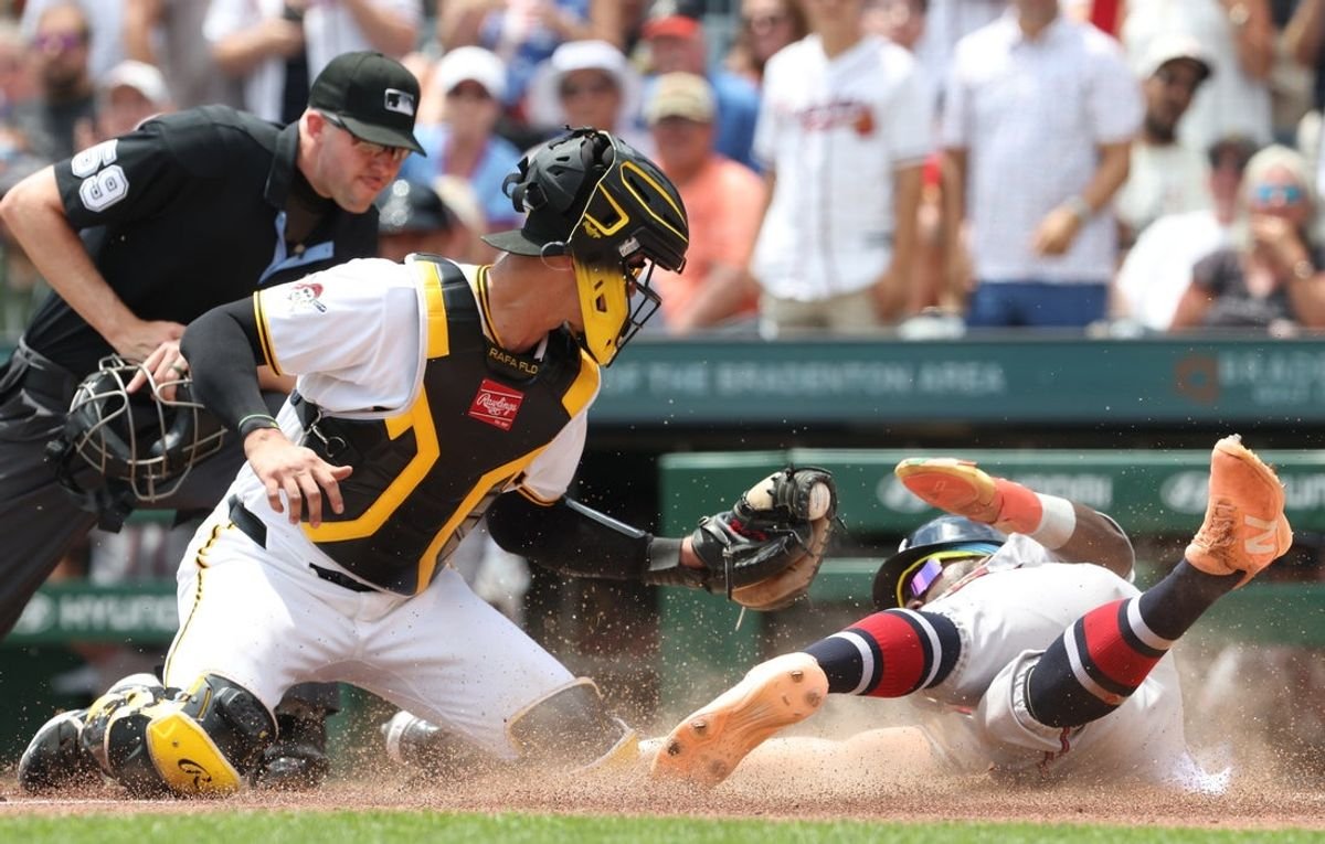 O último grand slam de Mike Yastrzemski selou a vitória dos Braves sobre os Pirates