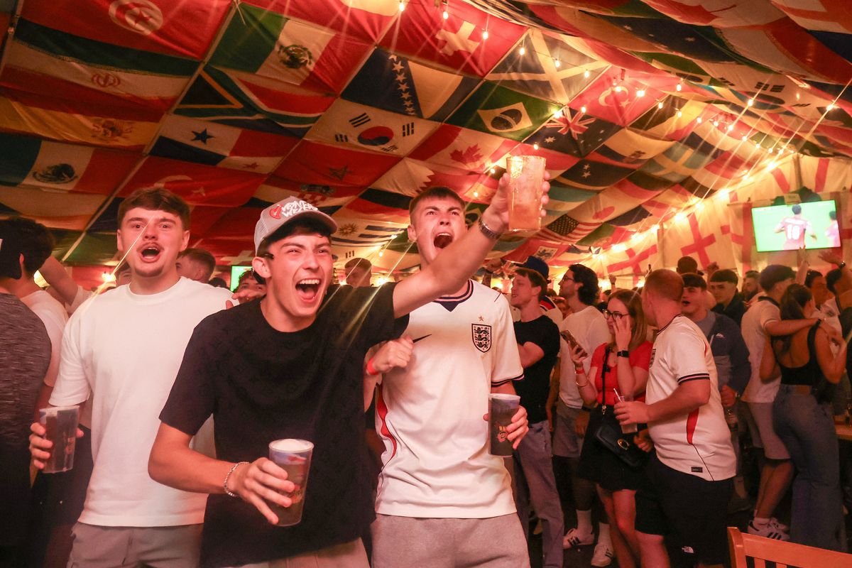 Starmer diz que os restaurantes podem ficar abertos até as 5h para a Copa do Mundo Inglaterra x México