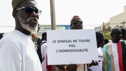 Pedidos de ajuda de homossexuais cada vez mais ameaçados no Senegal – franceinfo