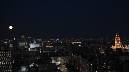 Mais de 430 drones ucranianos foram lançados em direcção a Moscovo, antes do início da cimeira da NATO na Turquia – franceinfo